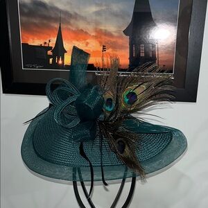 Elegant Derby Teal Fascinator with Peacock Feathers